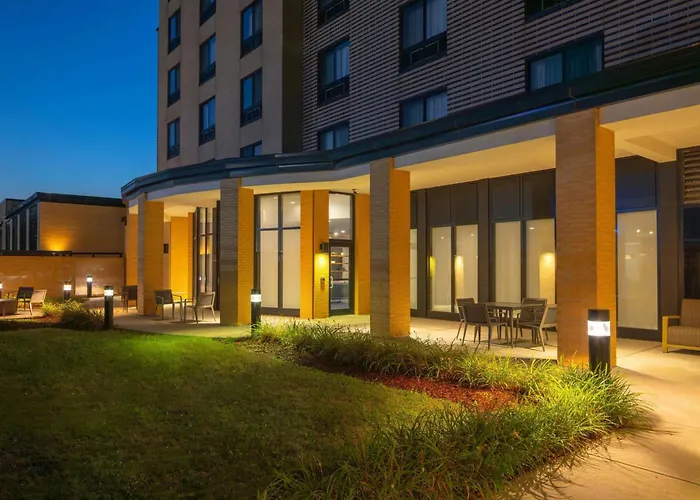 Courtyard Boston-South Boston Hotel